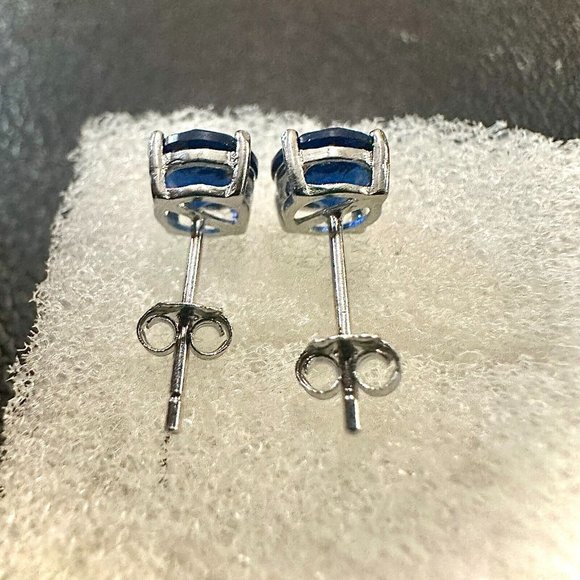 Blue Sapphire Stud Earrings for Women Sterling Silver 925 6MM Round lab-created - Picture 6 of 11
